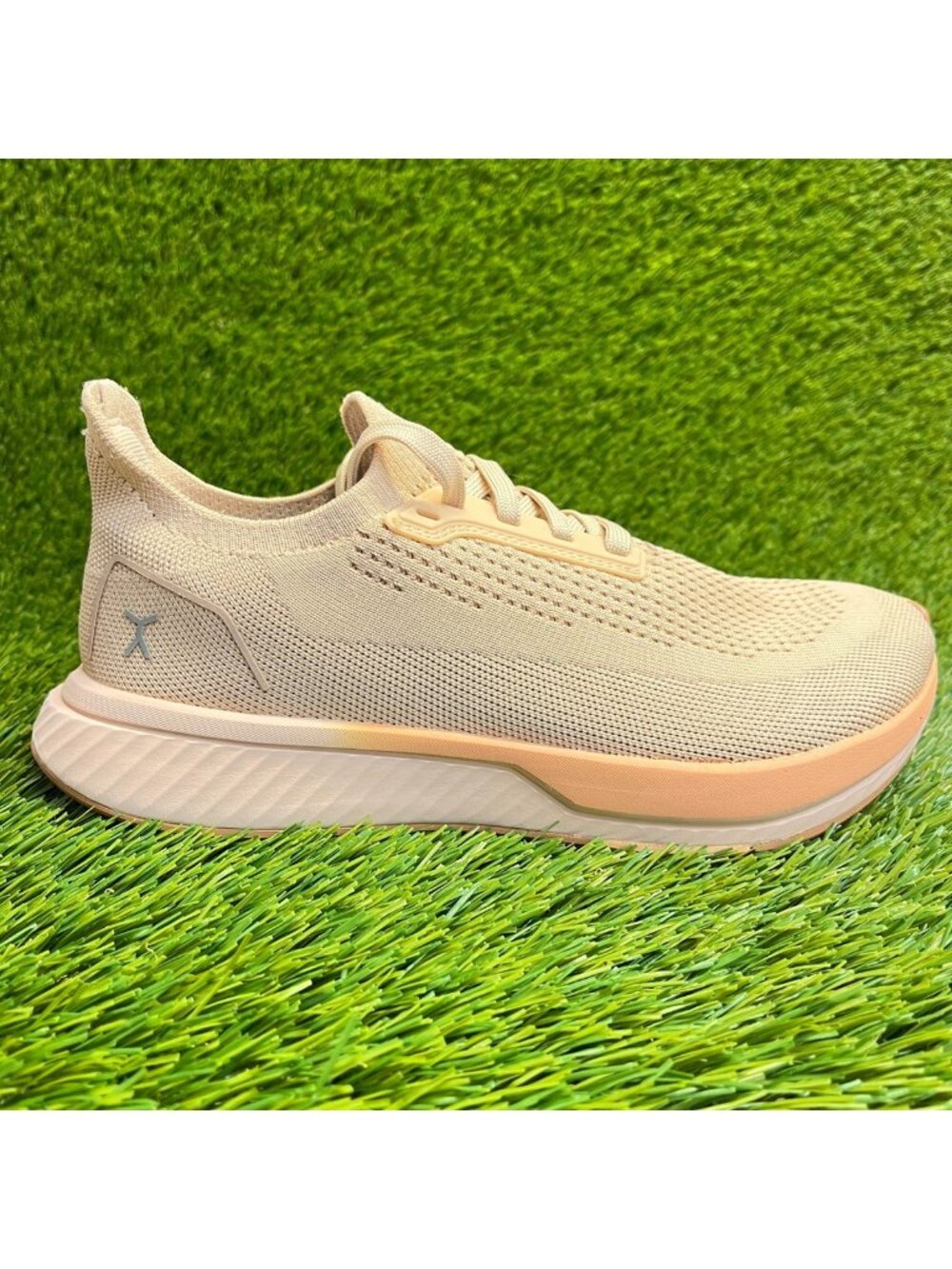 Flux Adapt Runner Nectar Womens Size 7 Running Athletic Walking Knit Shoes